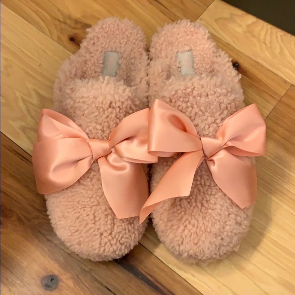 Pink teddy UGG slippers! Brand NEW